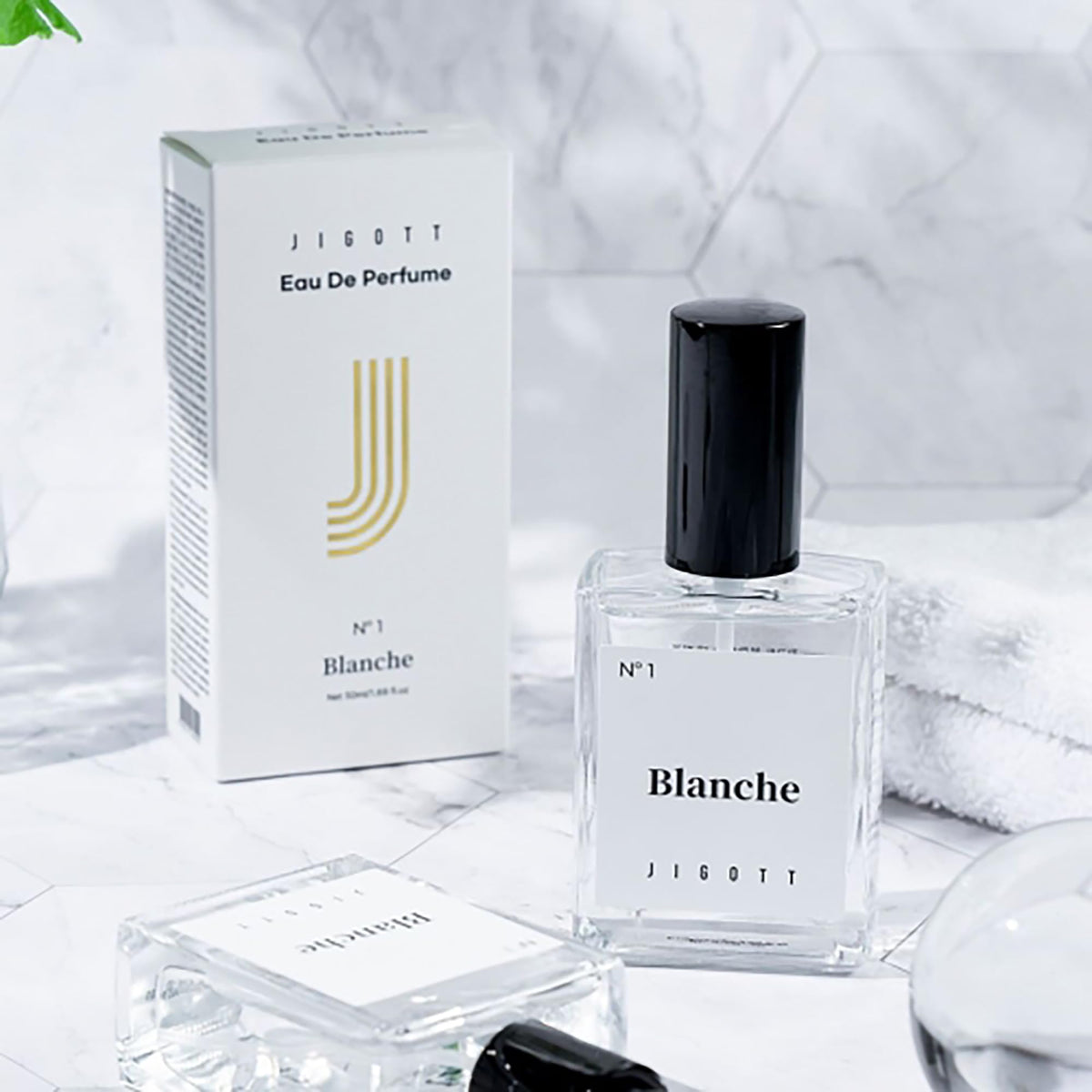 Eau De Perfume Spray 1.69 fl. Oz I223655