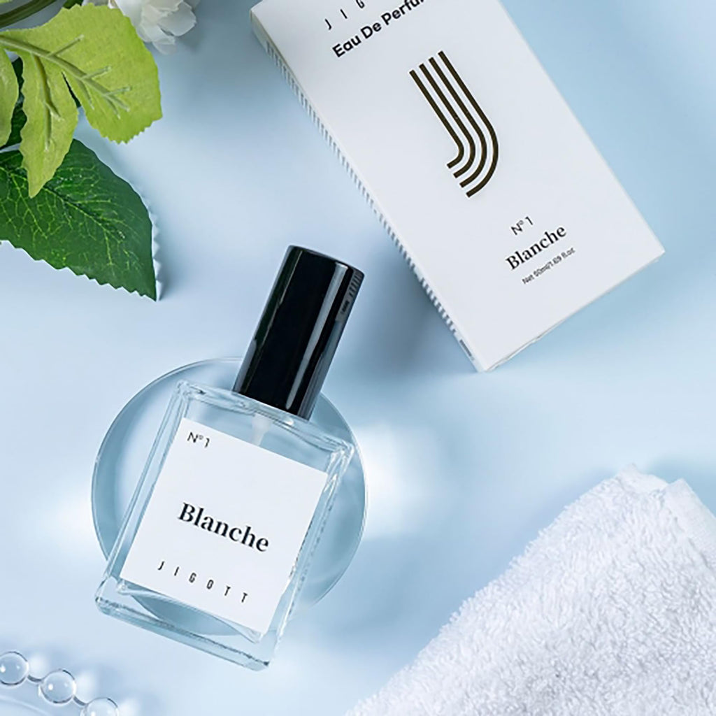 Eau De Perfume Spray 1.69 fl. Oz I223655